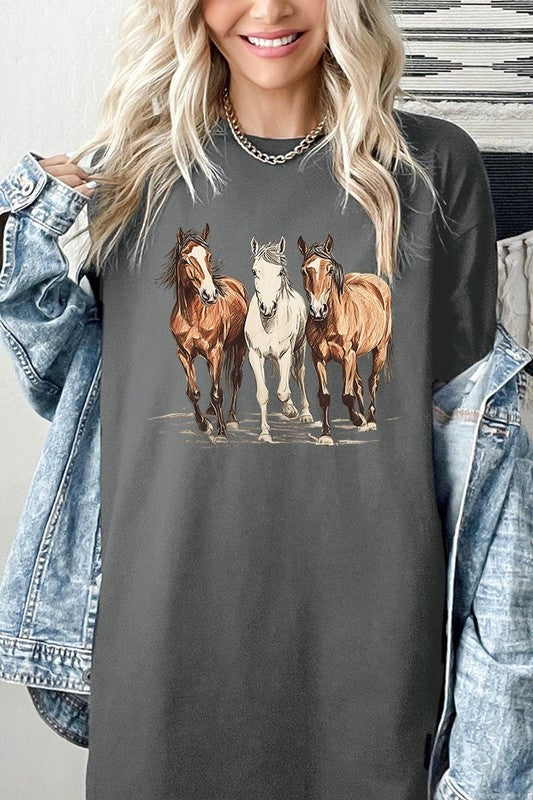 Three Horses Tee - Plus Size